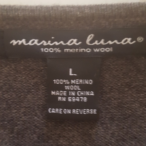 NWOT 100% Merino Wool Cardigan - Picture 2 of 6